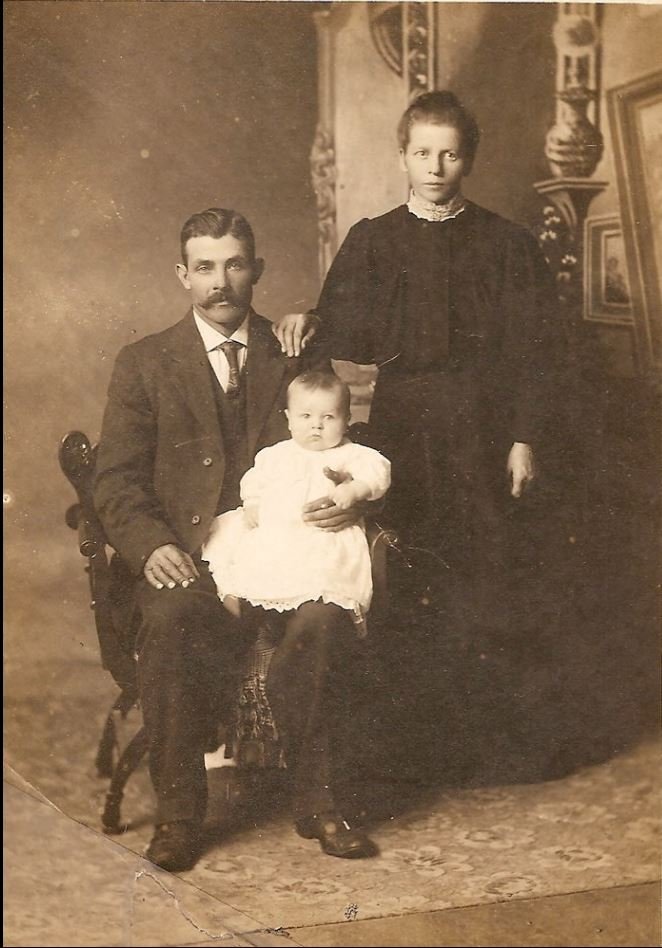 Frank, Julia and Edmund John Glaza
